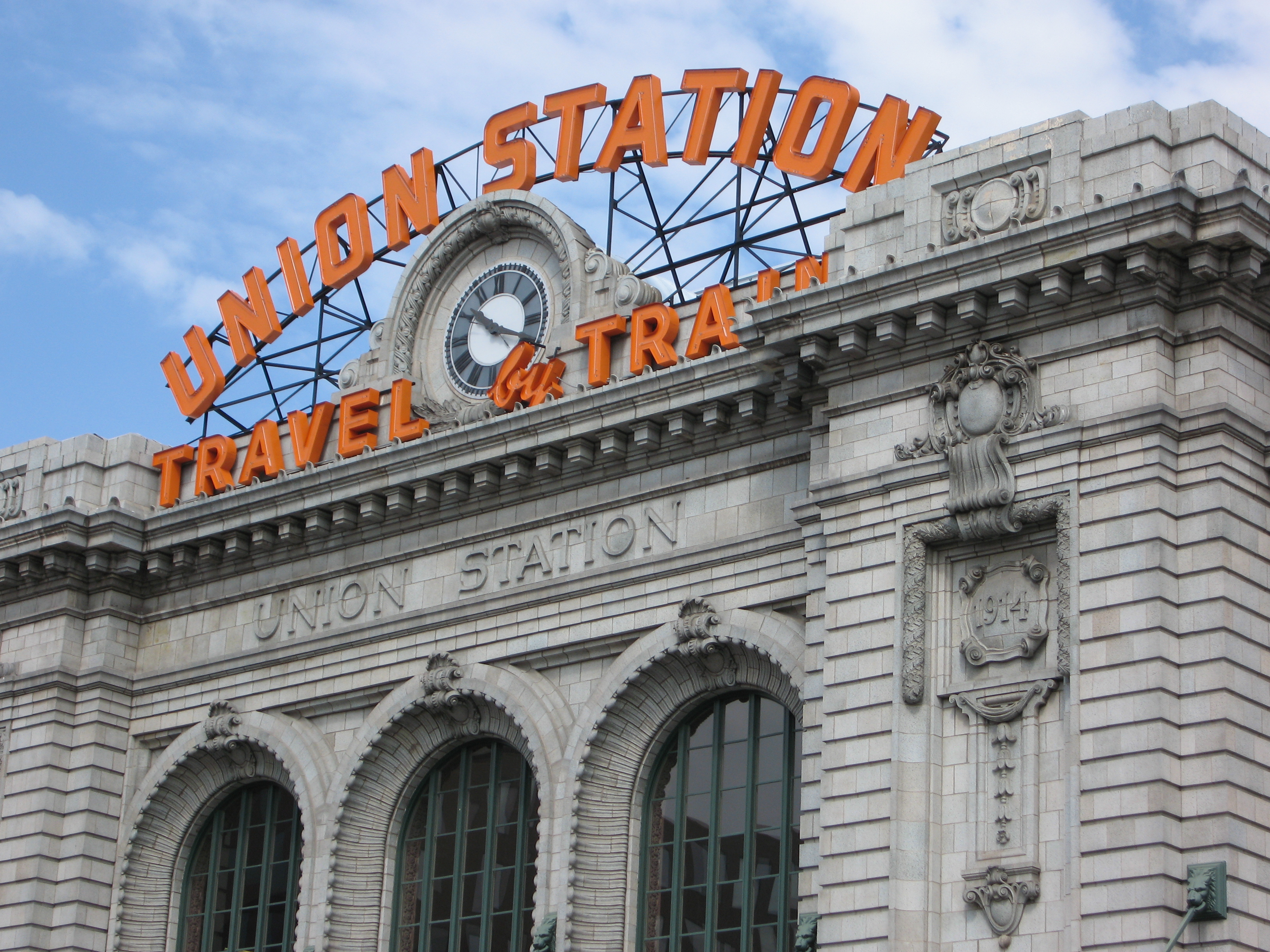Union Station - Shop & Dine!